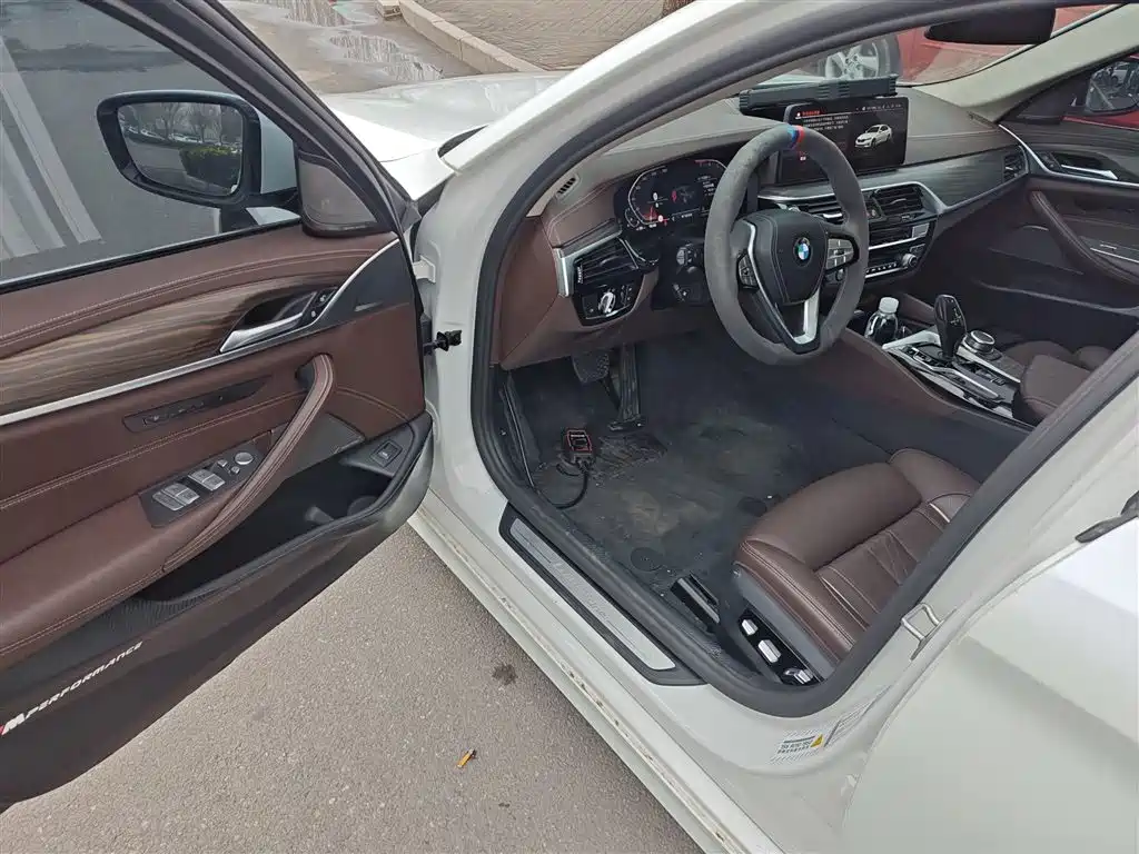 BMW 5 Series 2022 Facelift II 530Li Luxury Trim Premium Package фото 12