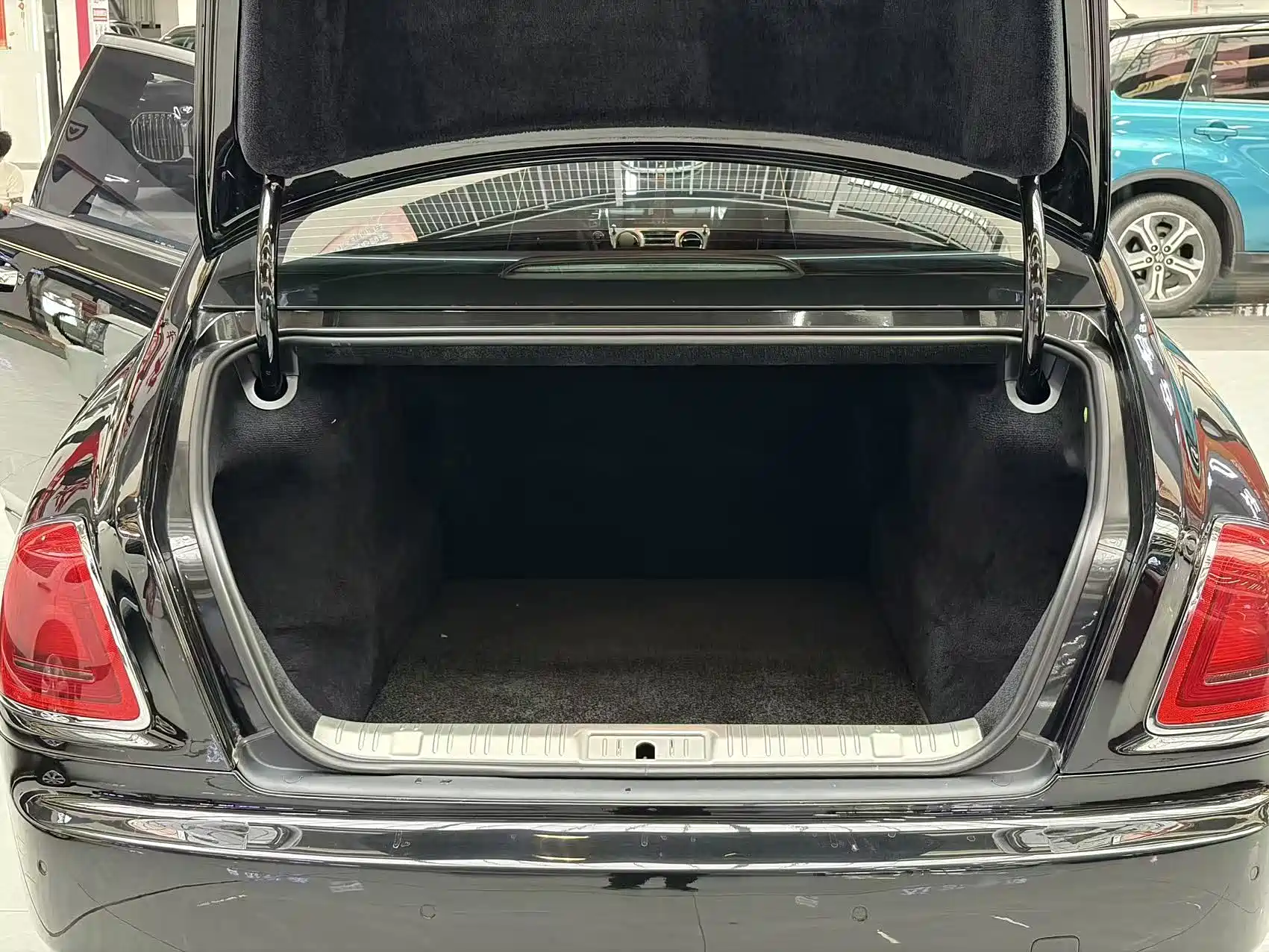 Фото 19 - Rolls-Royce Ghost
