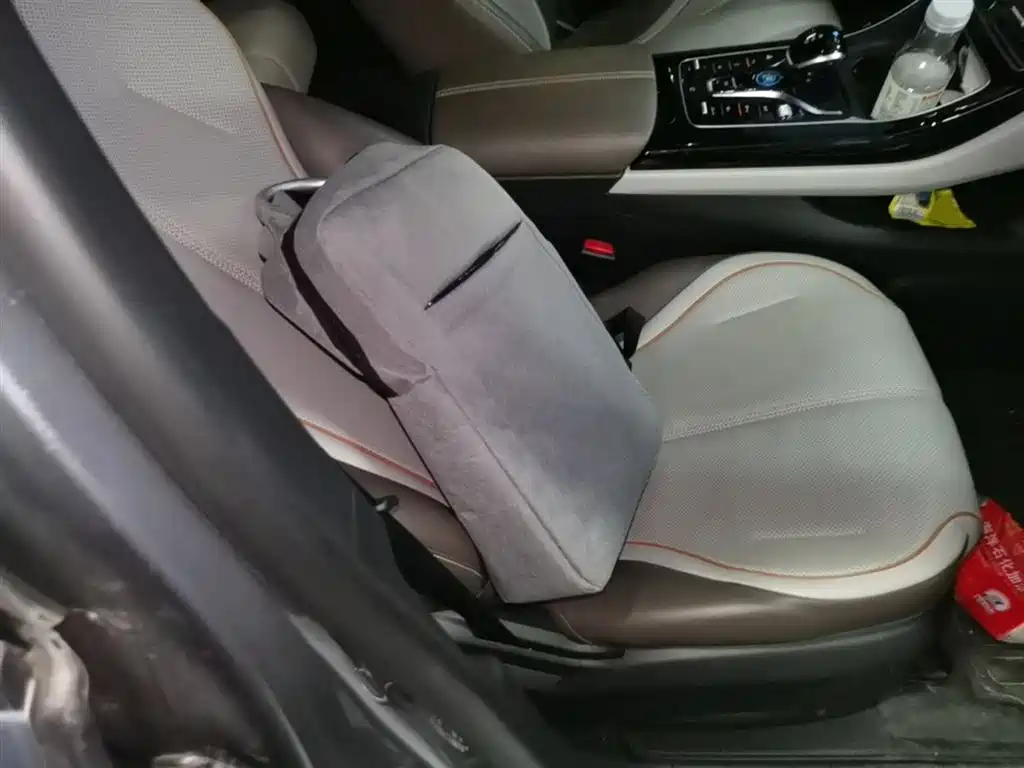 BYD Qin PLUS 2024 Glory Edition DM-i 55KM Surpass фото 25