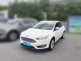 Photo 1 - Ford Focus