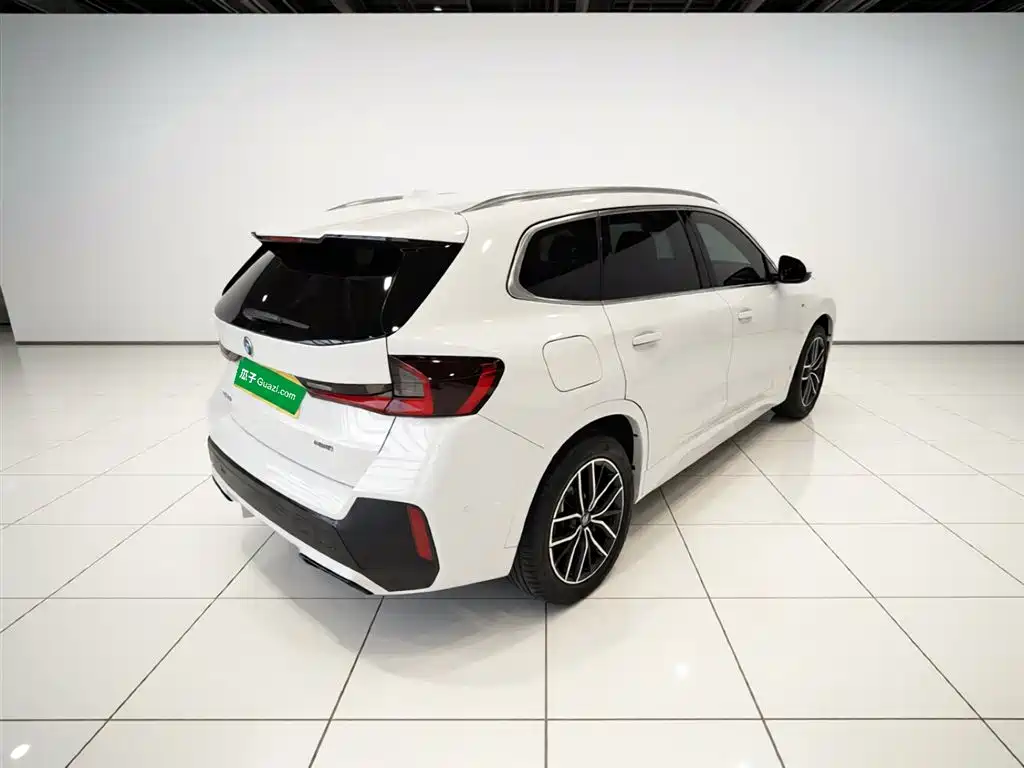 BMW iX1 2023 eDrive25L M Sport Package фото 7