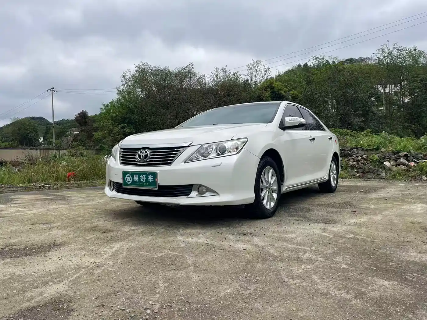 Toyota Camry 2012 2.5G Luxury Navigation Edition фото 2