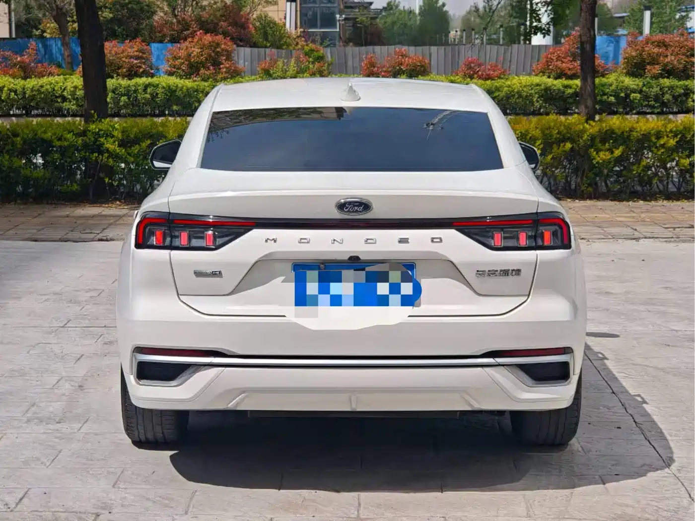 FORD MONDEO