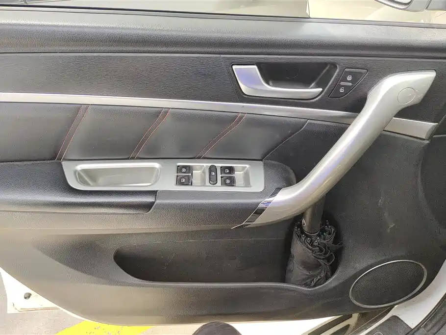 Haval M6 2019 1.5T Manual 2WD Elite Type China VI фото 7