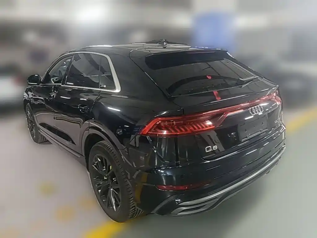 Audi Q8 2020 2021 Model 55 TFSI Luxury Dynamic