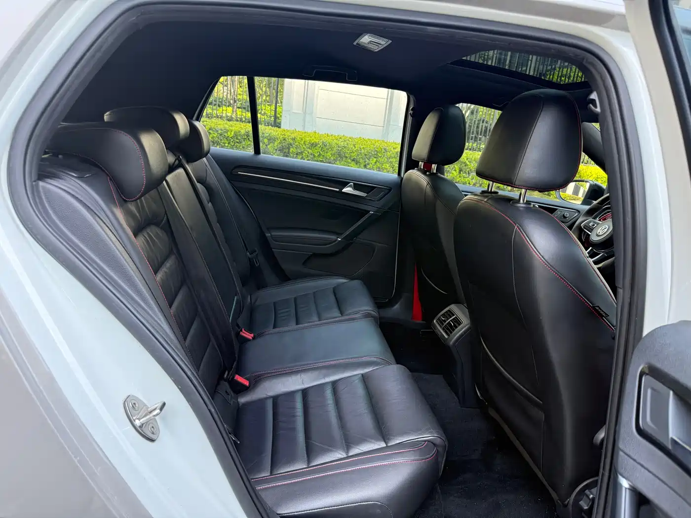 Volkswagen Golf GTI 2016 2.0TSI GTI фото 14