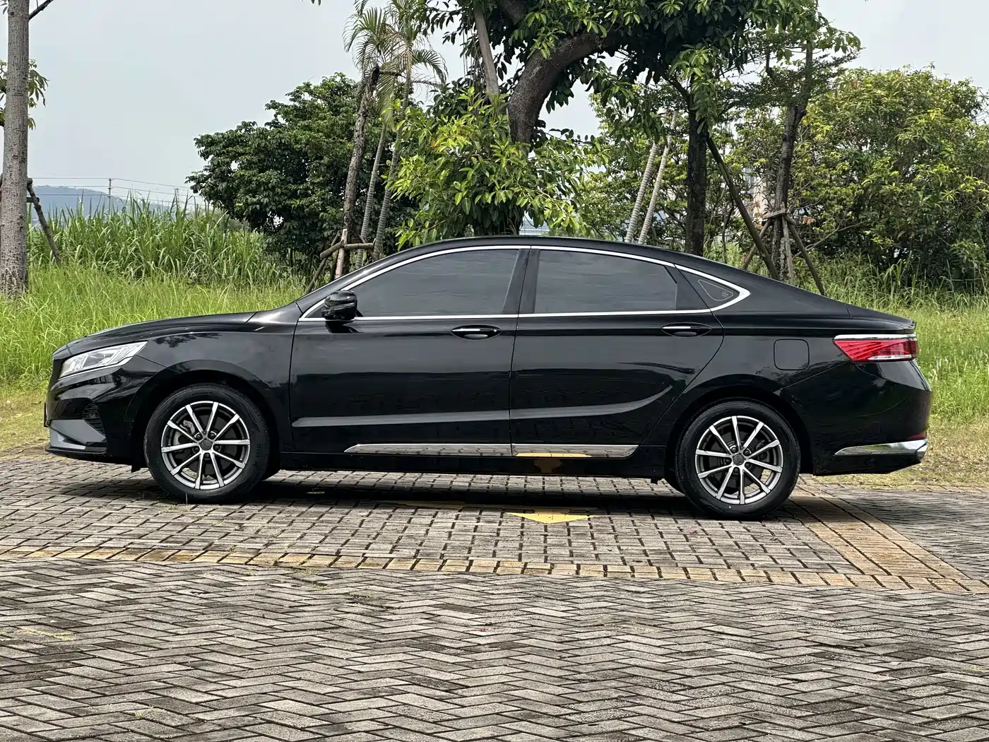 Geely Borui 2021 2021 1.8T Pilot Edition+