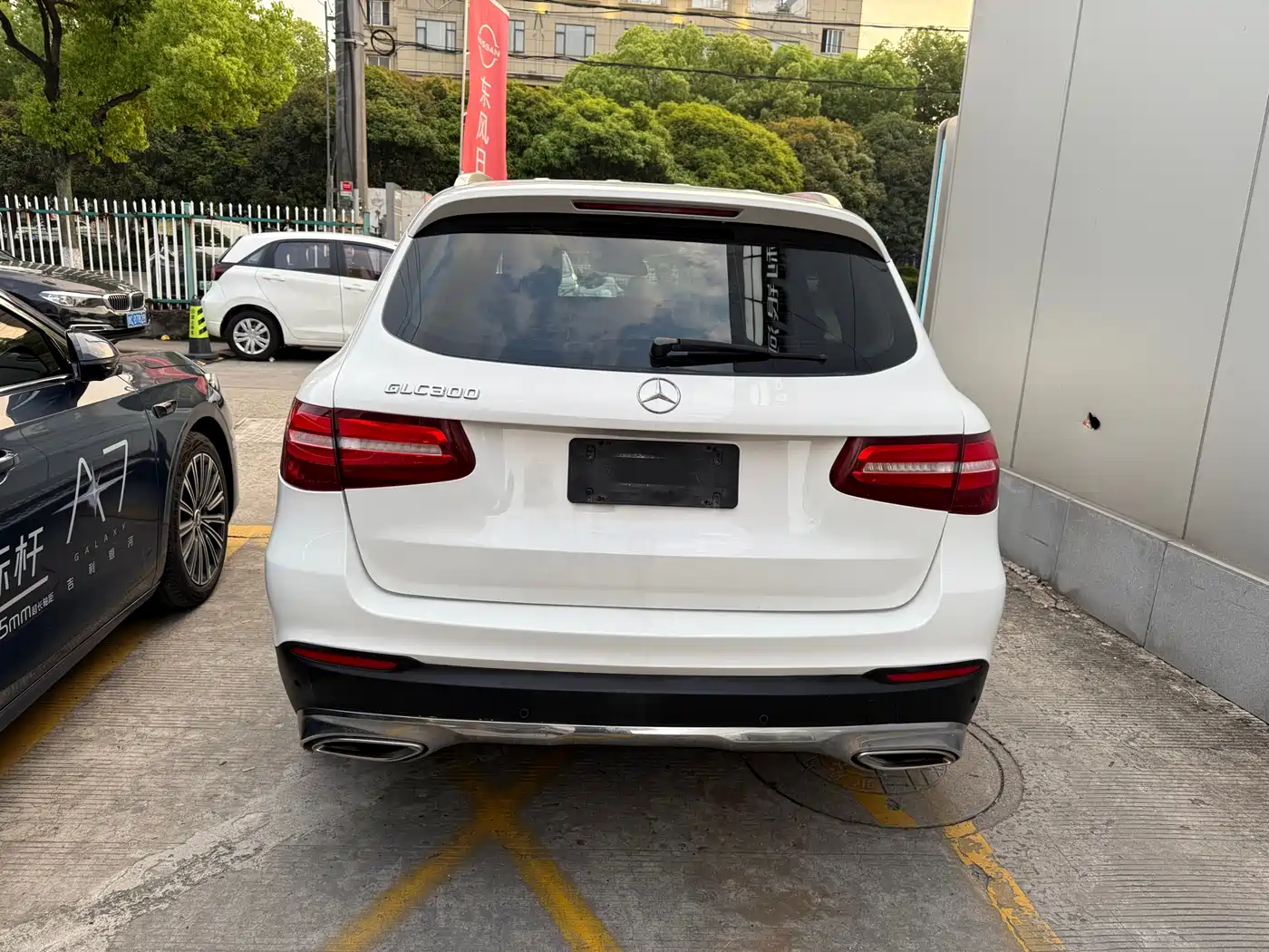 Mercedes-Benz GLC 2016 GLC 300 4MATIC Dynamic фото 5