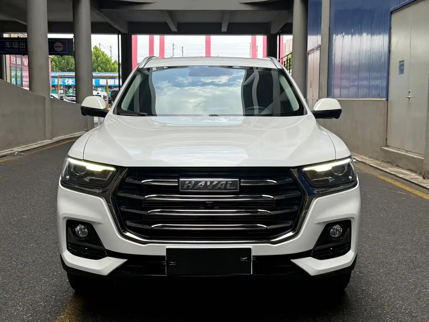 Photo 2 - Haval H6