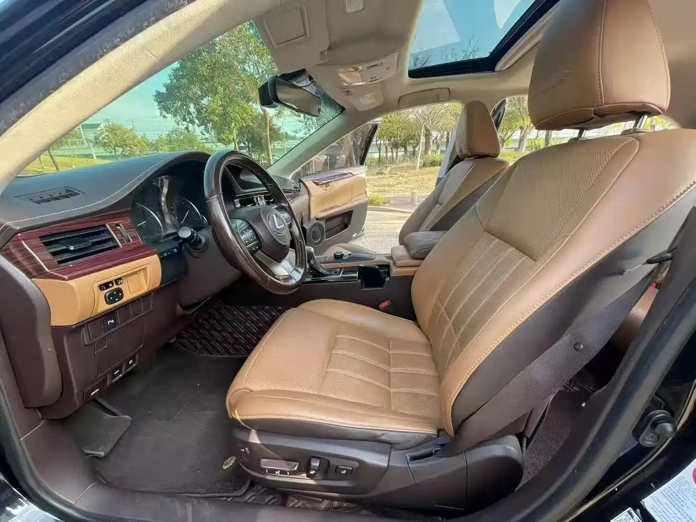 Lexus ES 2015 200 Elite Edition фото 7