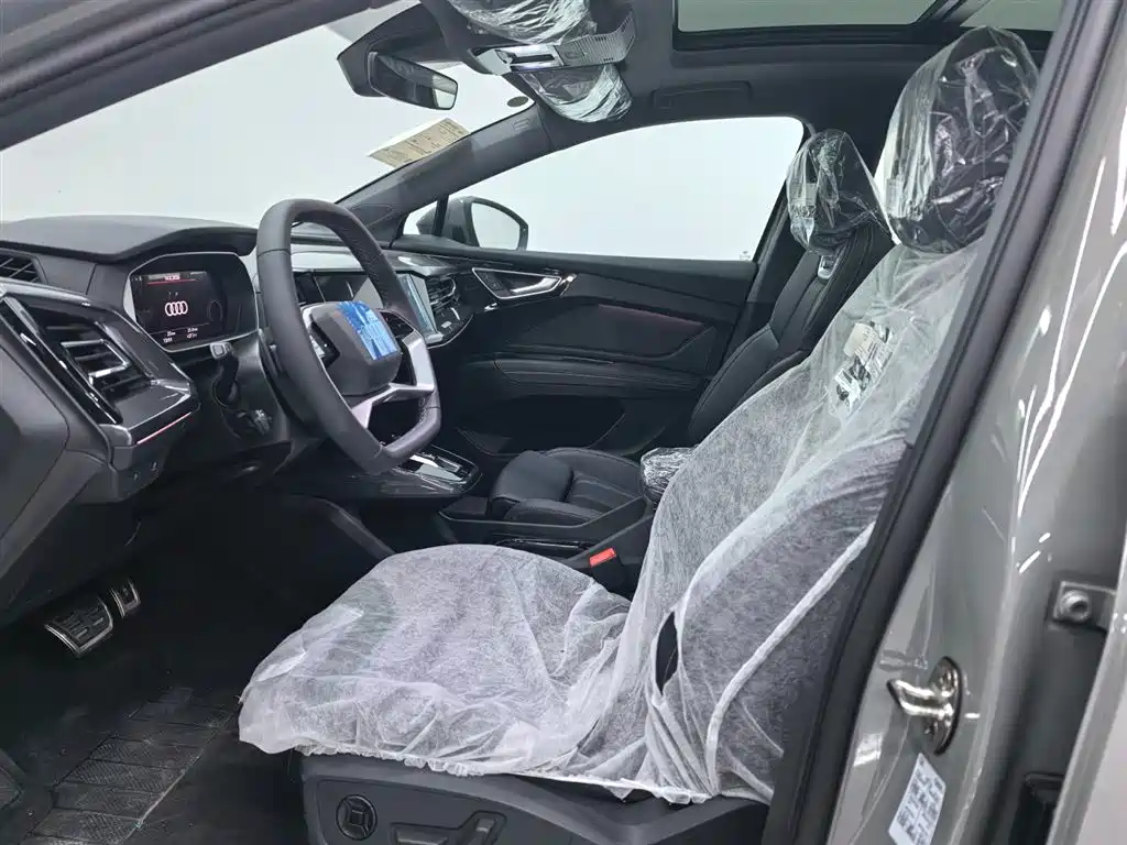 Audi Q4 e-tron 2026 2024 40 e-tron Creation Edition