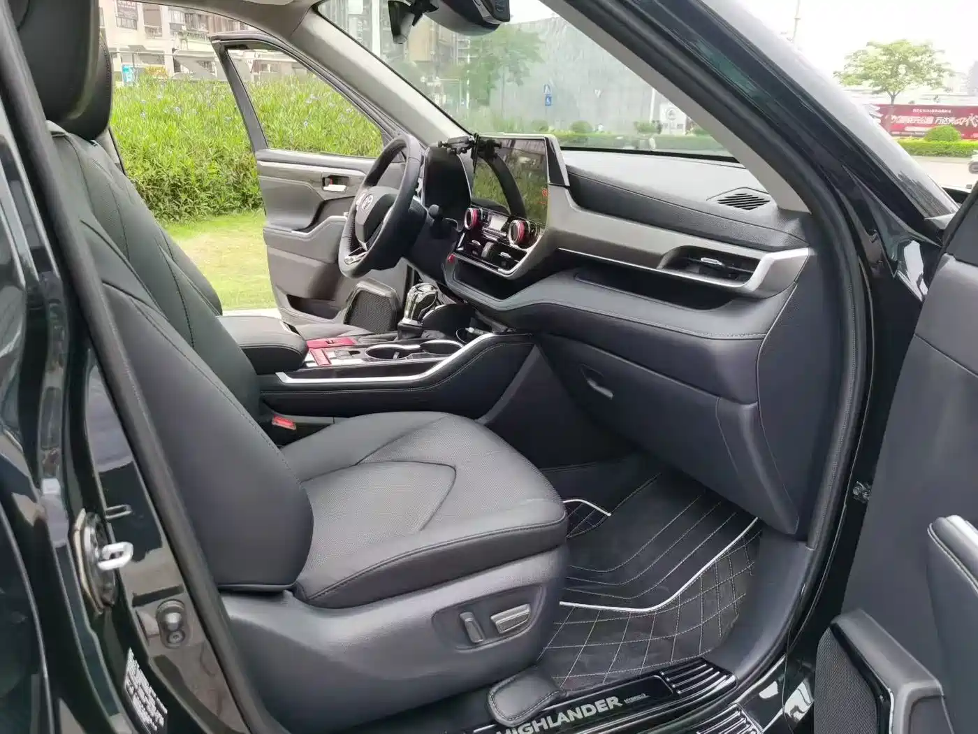 Toyota Highlander 2024 2024 2.5L Smart Hybrid 4WD Premium 7-seater