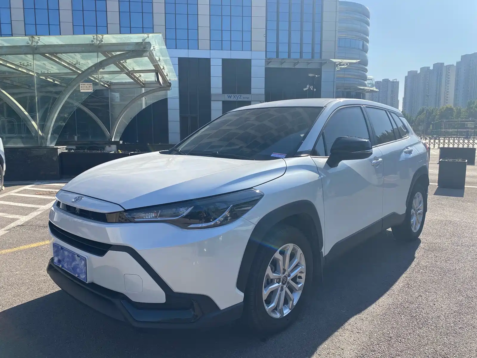 Photo 1 - Toyota Frontlander