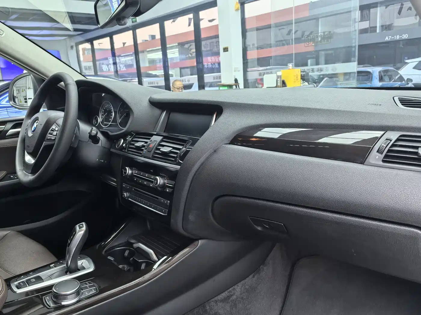 BMW X4 2014 xDrive20i X Design Package фото 9