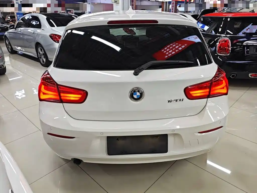 BMW 1 Series (Import) 2016 2015 120i Leading