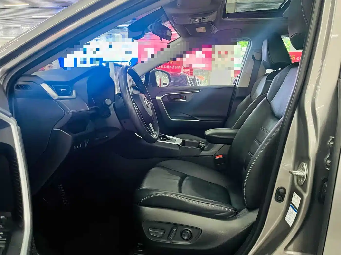Toyota RAV4 Rongfang 2021 Hybrid 2.5L E-CVT AWD Elite PLUS Edition фото 7