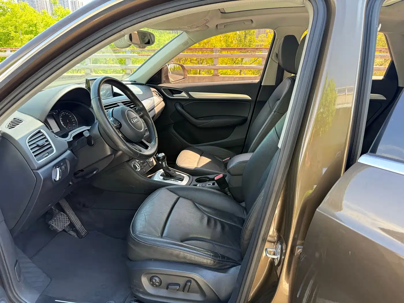 Audi Q3 2015 30 TFSI Comfort фото 4