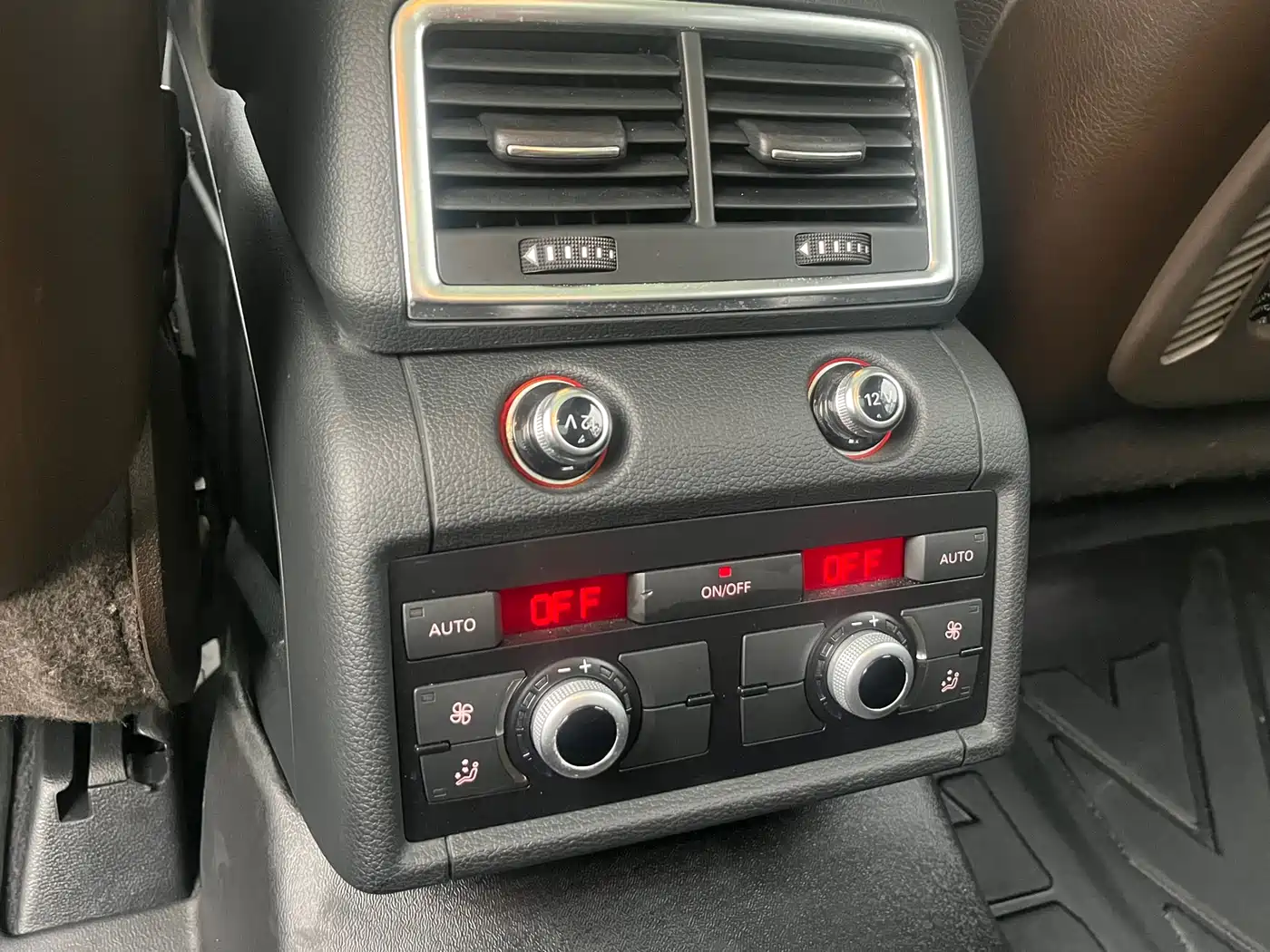 Audi Q7 2014 40 TFSI Off-road фото 9