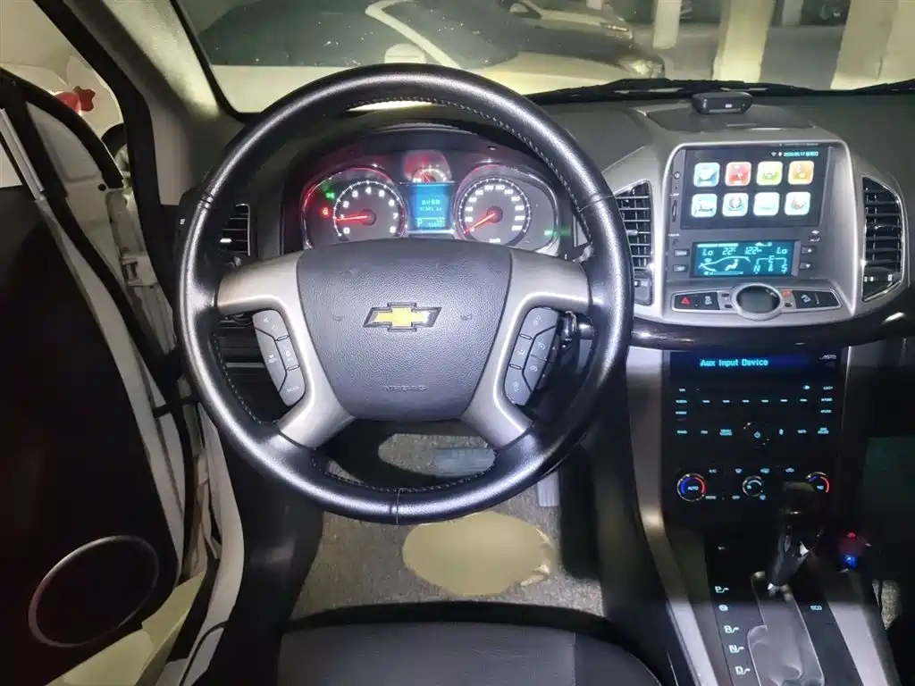Chevrolet Captiva 2015 2.4L AWD Flagship 7-Seater фото 3