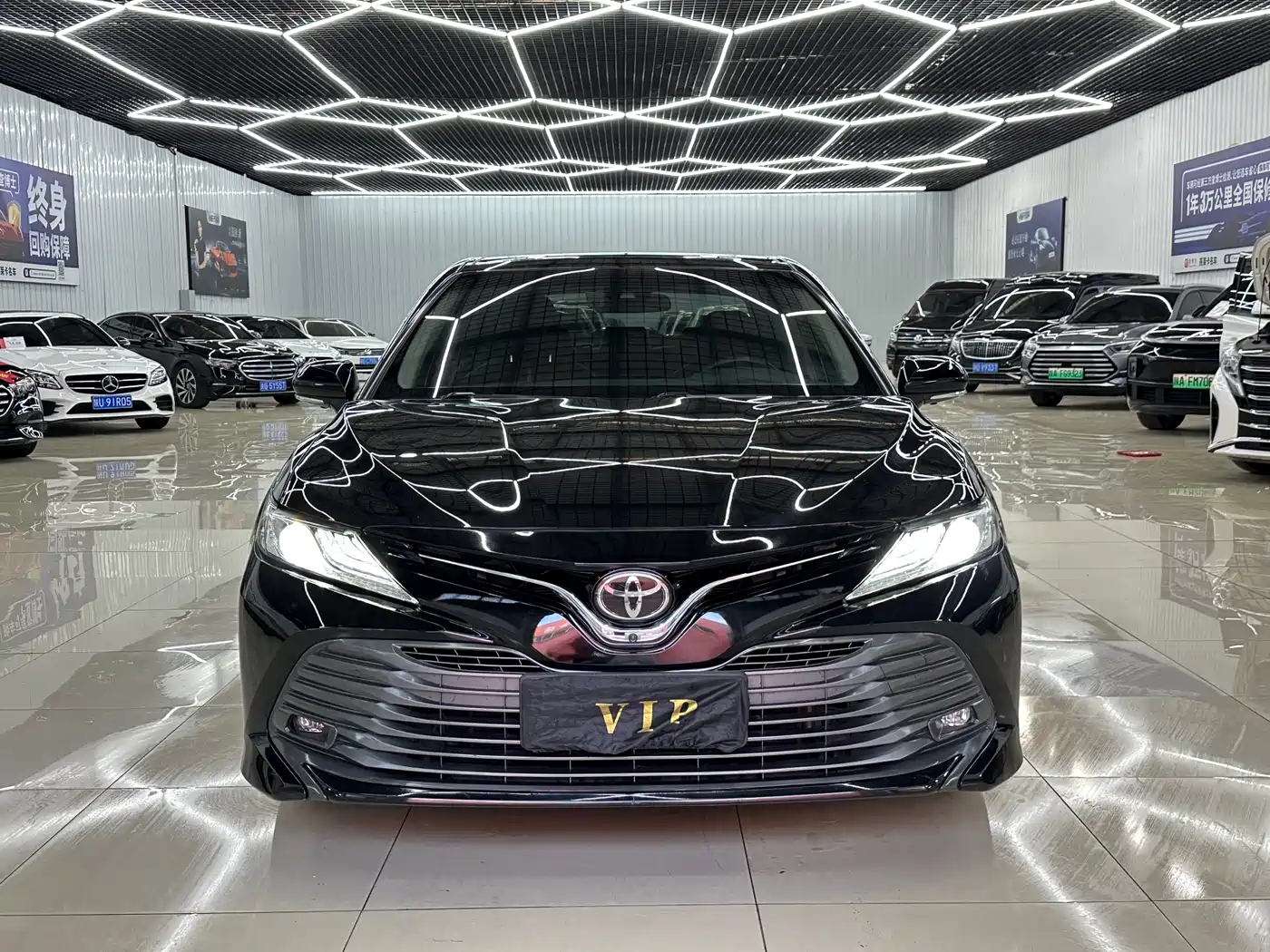 Toyota Camry 2018 2.5G Luxury Edition фото 2