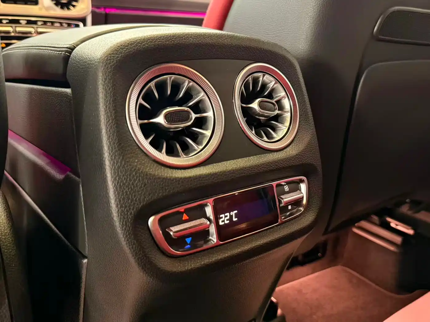 Mercedes-Benz G-Class 2024 G 500 фото 16