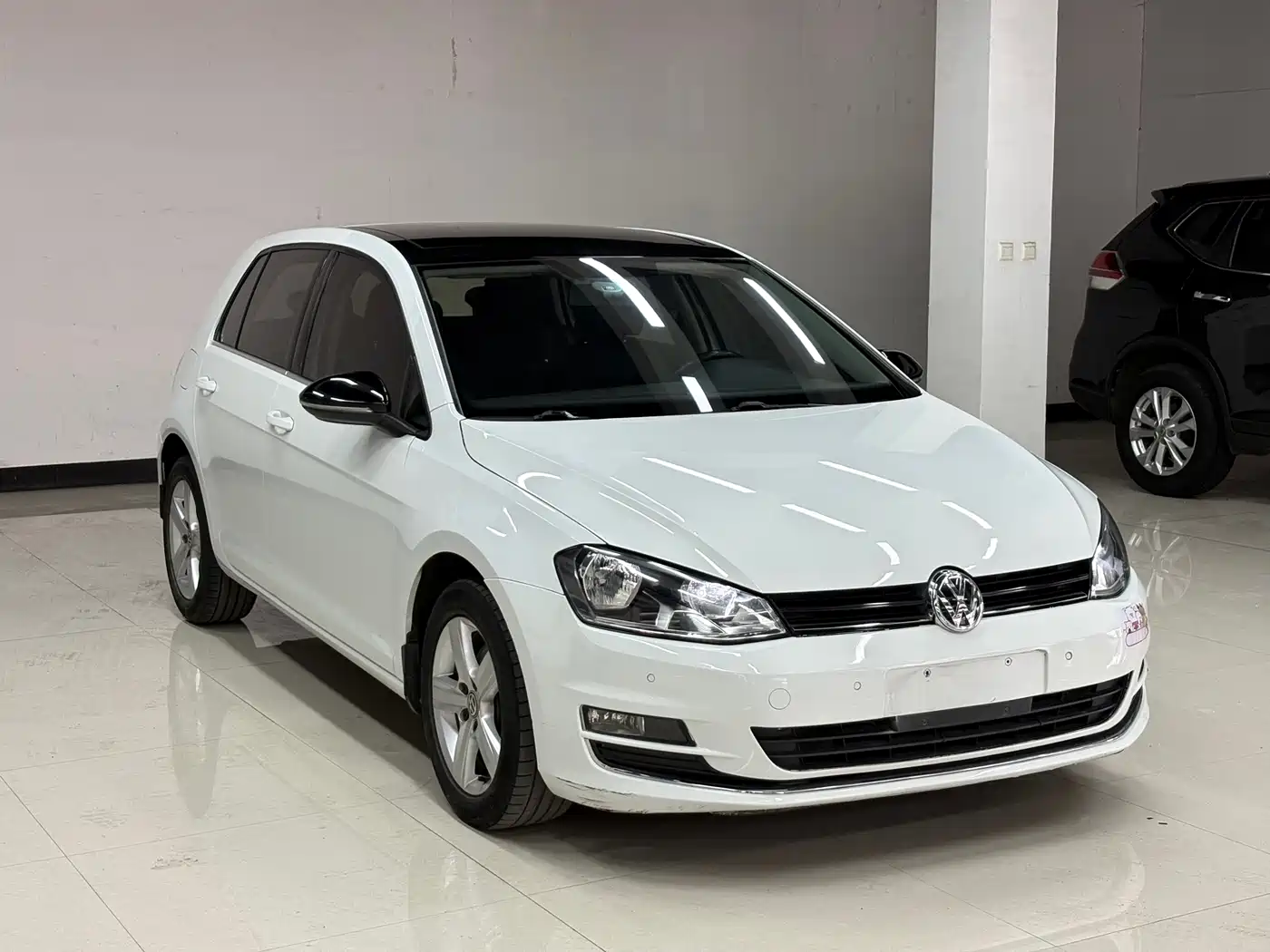 Volkswagen Golf 2017 230TSI Auto Comfort Millionth Anniversary Edition фото 3