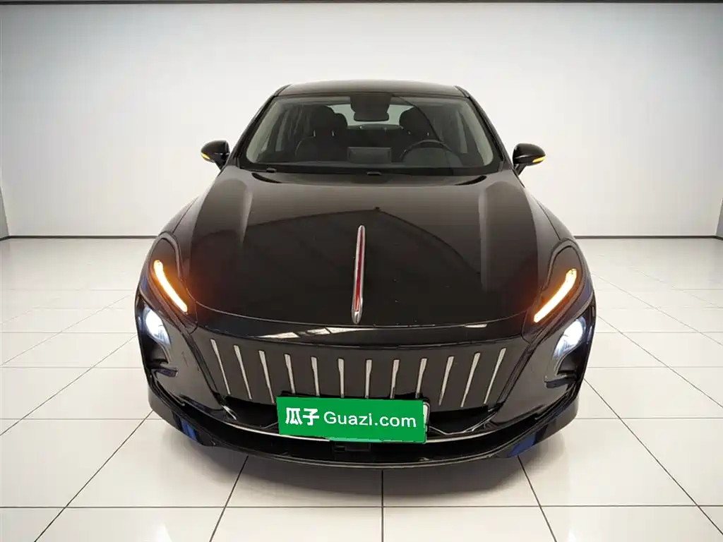 Hongqi E-QM5 2021 Ride-hailing Charging Basic Edition 5-seater фото 3