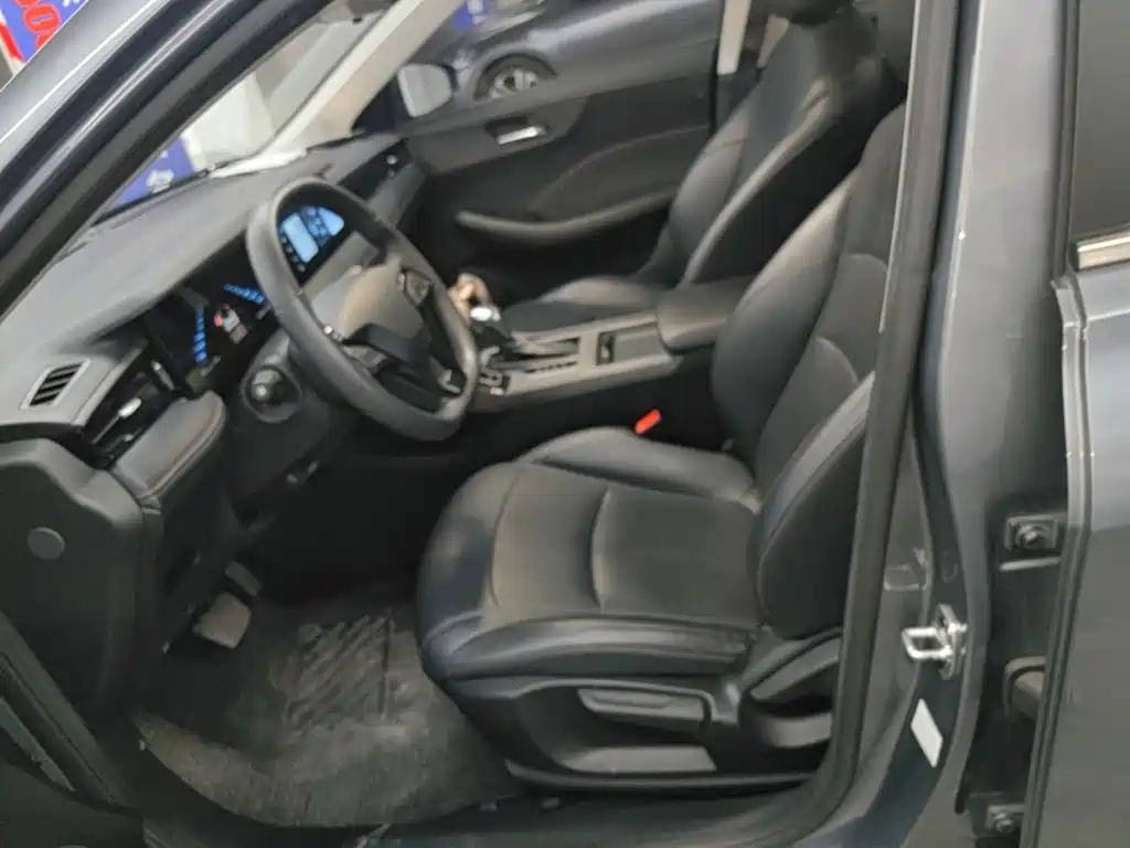 Photo 15 - Roewe i5
