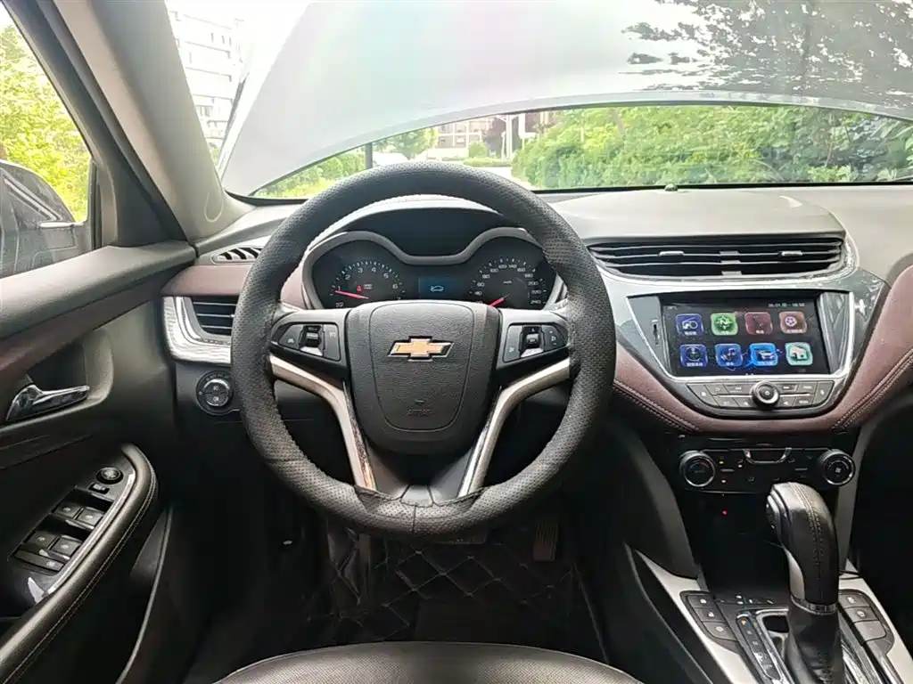 Chevrolet Malibu 2017 1.5T Automatic Luxury Edition фото 11