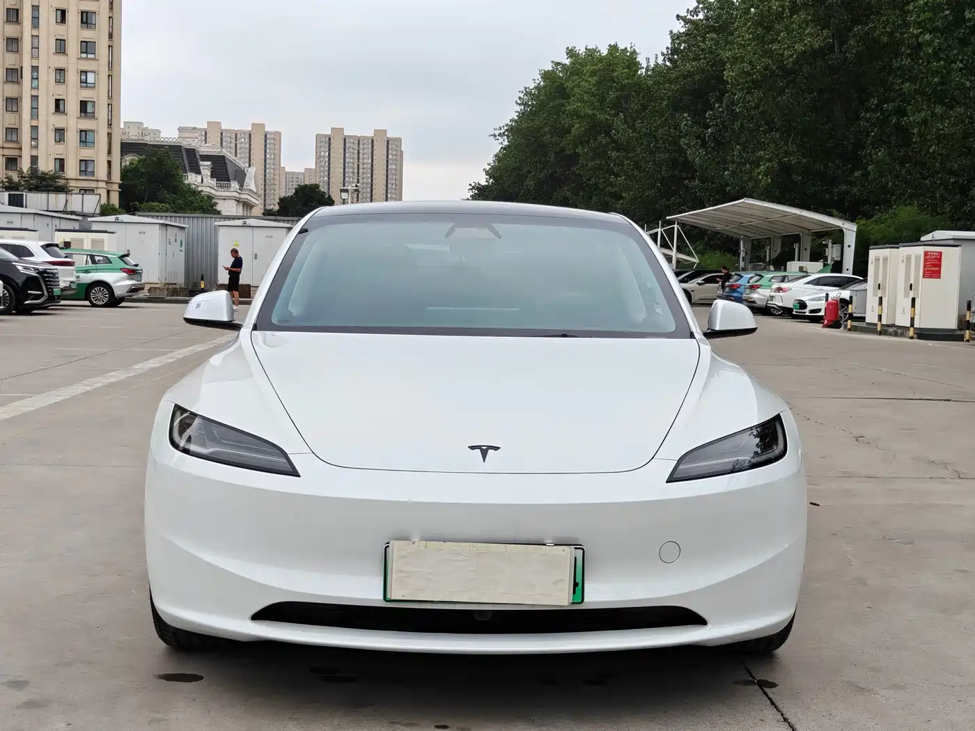 Tesla Model 3 2026 2025 Model Year Facelift Rear-Wheel Drive