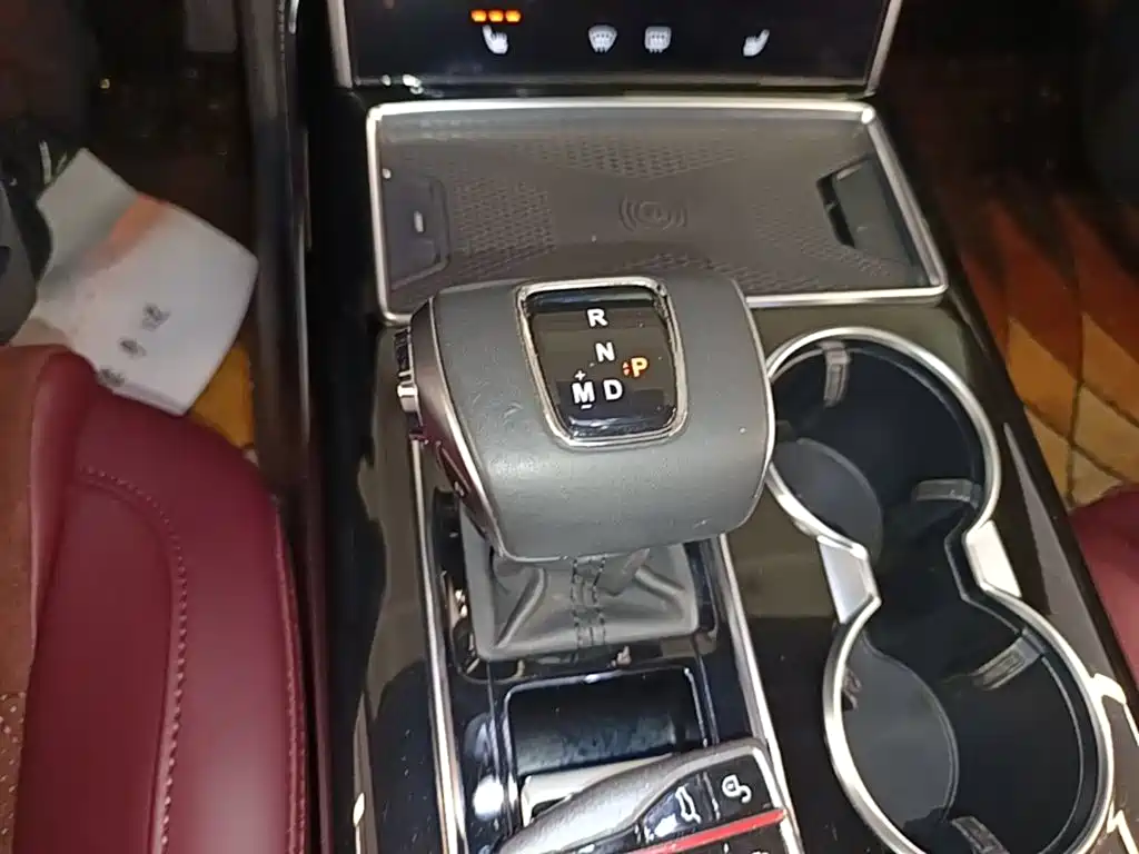 Hongqi HS7 2023 2022 2.0T DCT 2WD ZhiLian QiXiang Edition 7-seater