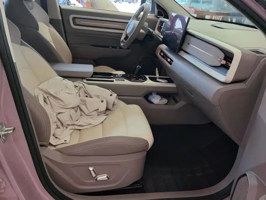 Geely ICON 2025 2026 Chocolate 1.5TD Pure Edition