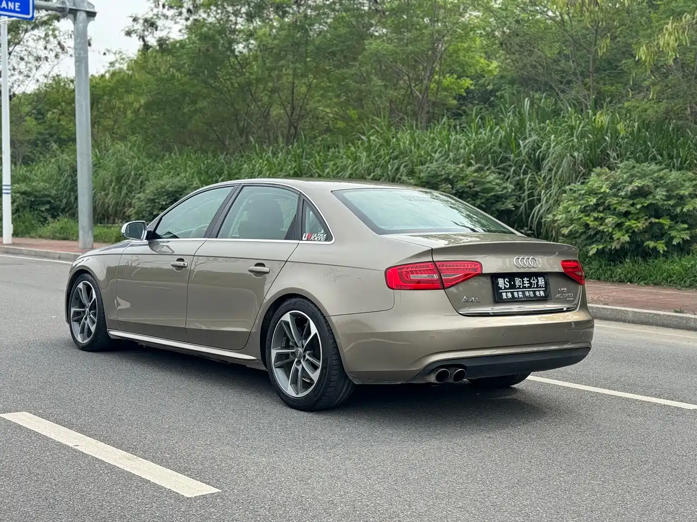 Audi A4L 2013 40 TFSI quattro Personality Sport фото 20