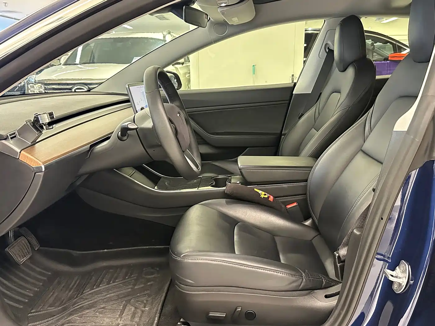 Tesla Model 3 (Import) 2019 2019 Long Range RWD Version