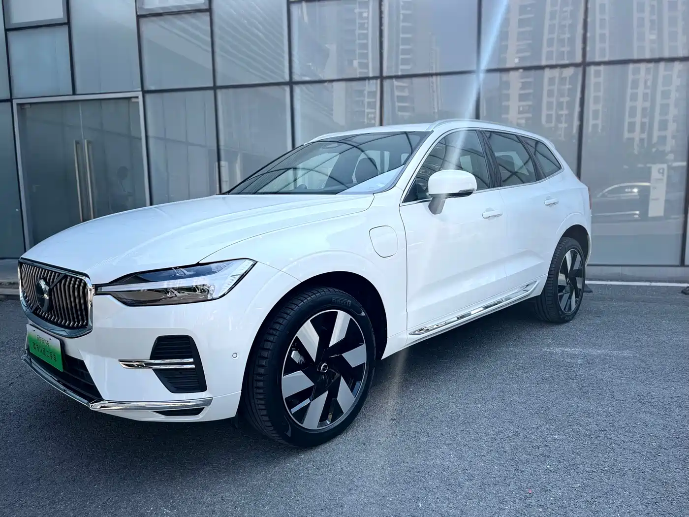 VOLVO XC60 PLUG IN HYBRID