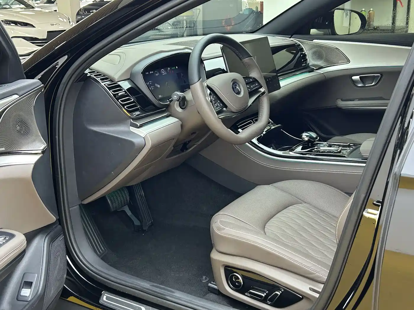BYD Han 2025 2025 Model EV Smart Drive Edition 605KM Premium