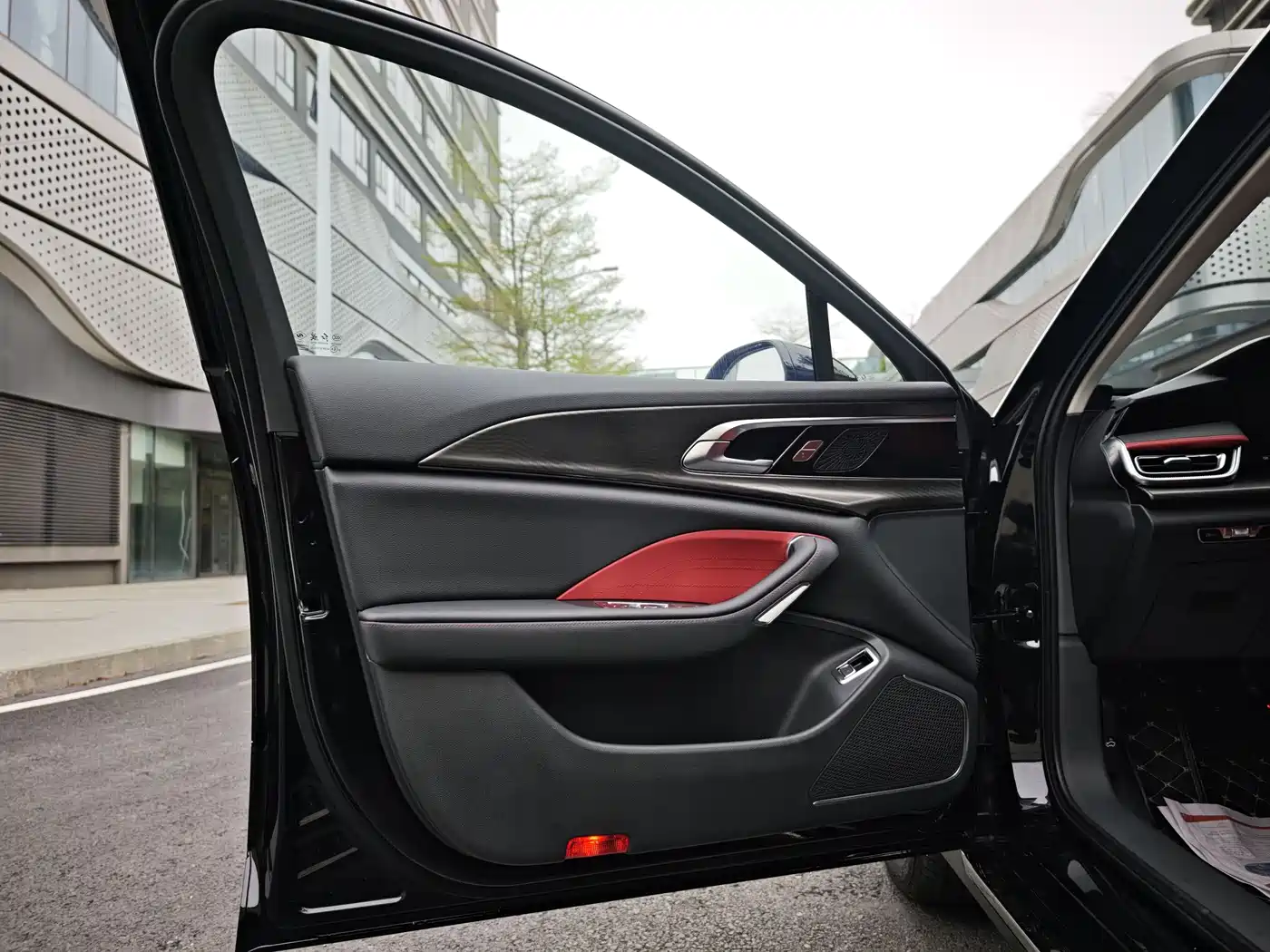 Hongqi H6 2025 Model 2.0T Beauty Edition фото 15