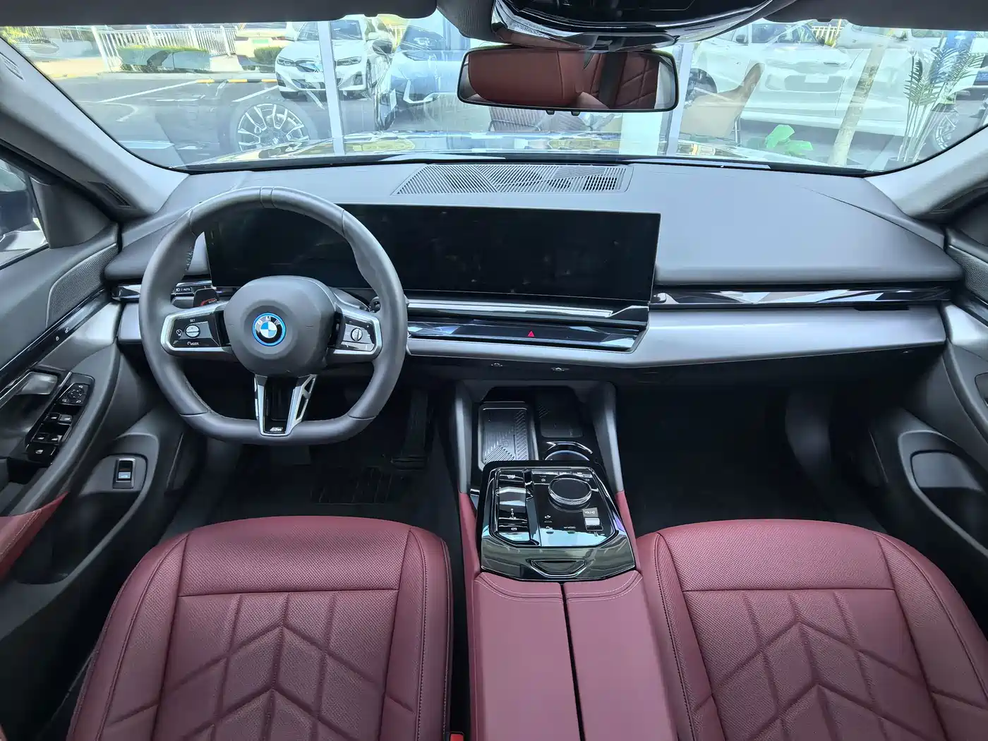BMW i5 2025 2025 eDrive 35L M Sport Package