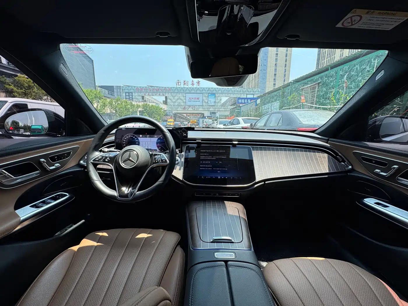 Mercedes-Benz E-Class 2024 E 300 L Fashion фото 11