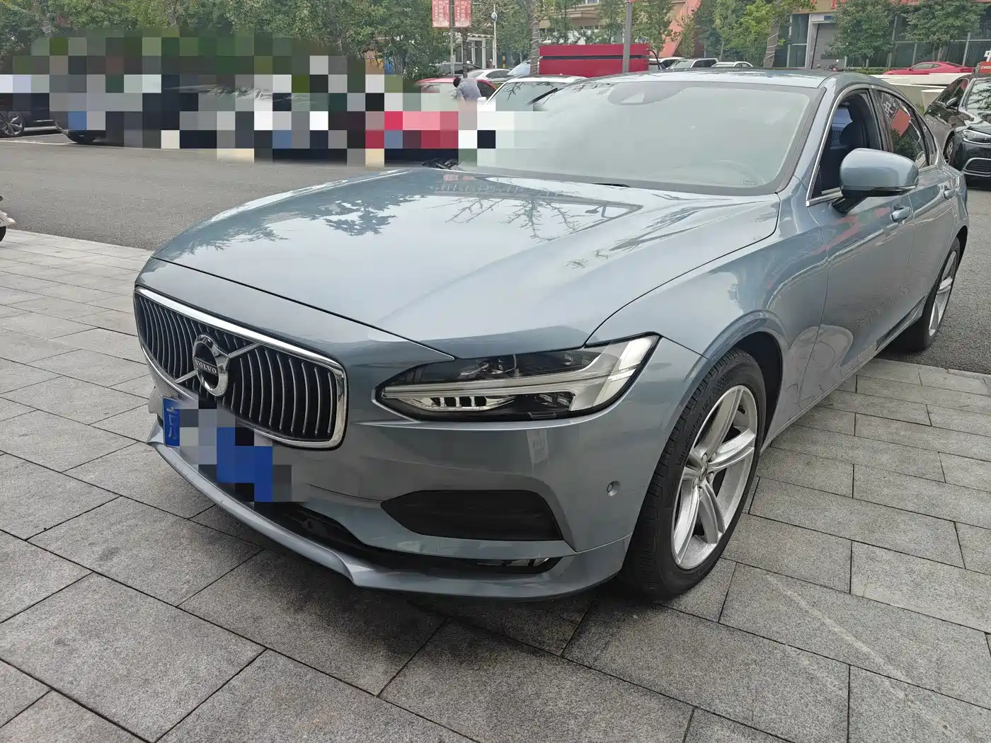 Фото 1 - Volvo S90