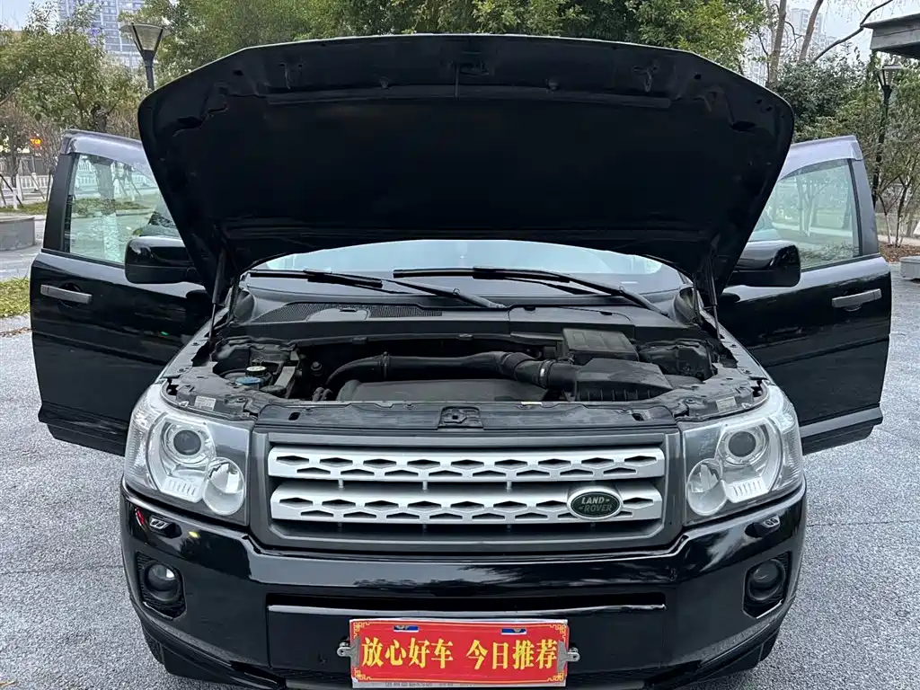 Land Rover Freelander 2 2011 2.2T SD4 SE Diesel фото 23