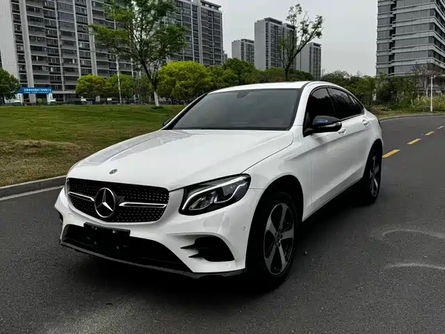 MERCEDES-BENZ GLC COUPE