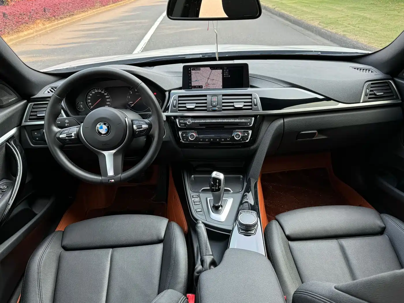 BMW 3 Series GT 2020 320i M Sport Package фото 5