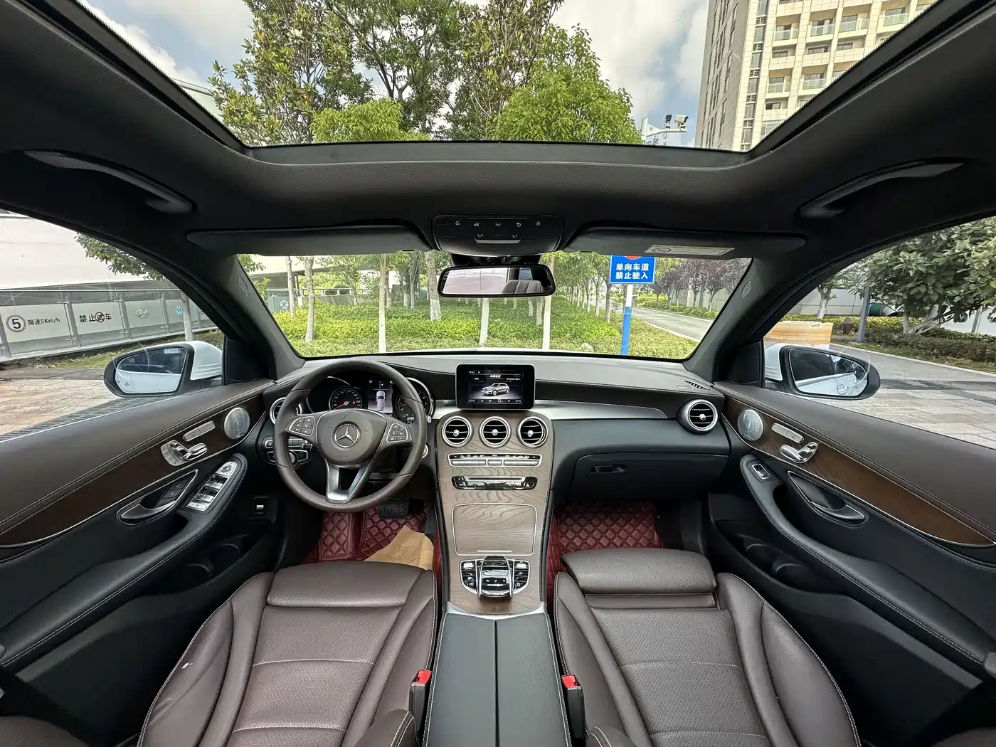 Mercedes-Benz GLC 2019 Facelift GLC 300 L 4MATIC Dynamic фото 4