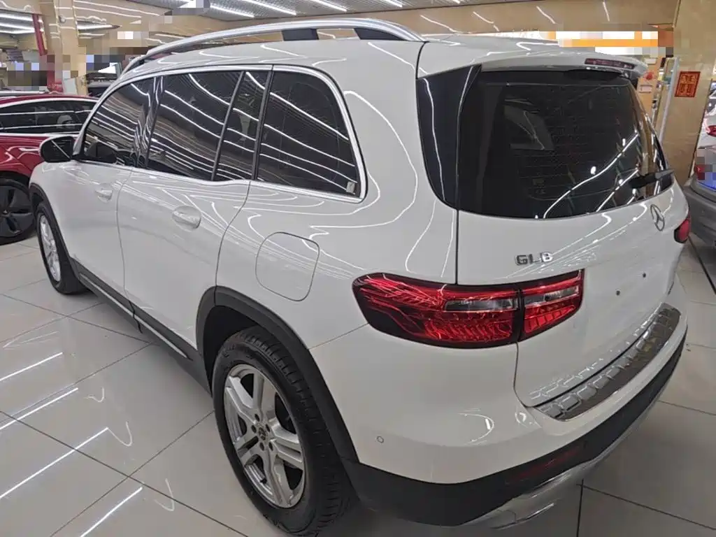 Фото 5 - Mercedes-Benz GLB
