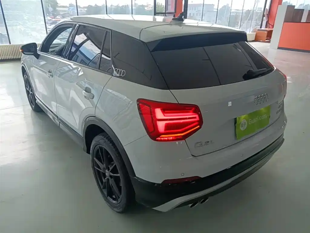 Audi Q2L 2020 35 TFSI Fashion Dynamic Model фото 5