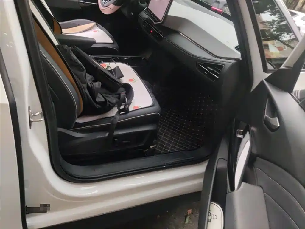 Volkswagen ID.3 2025 Smart Outstanding Edition фото 21