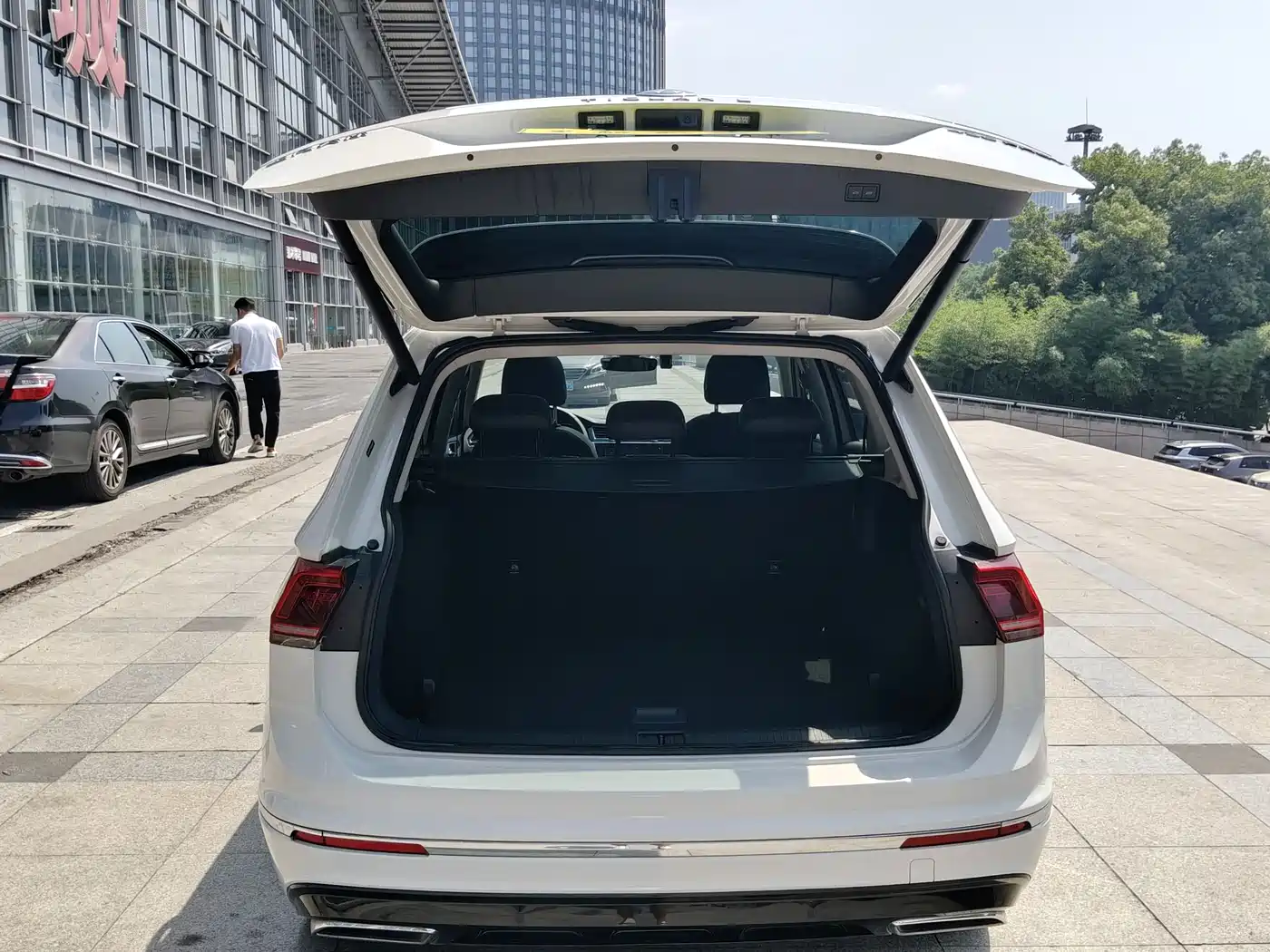 Volkswagen Tiguan L PHEV 2021 430PHEV Plug-in Hybrid Flagship фото 10