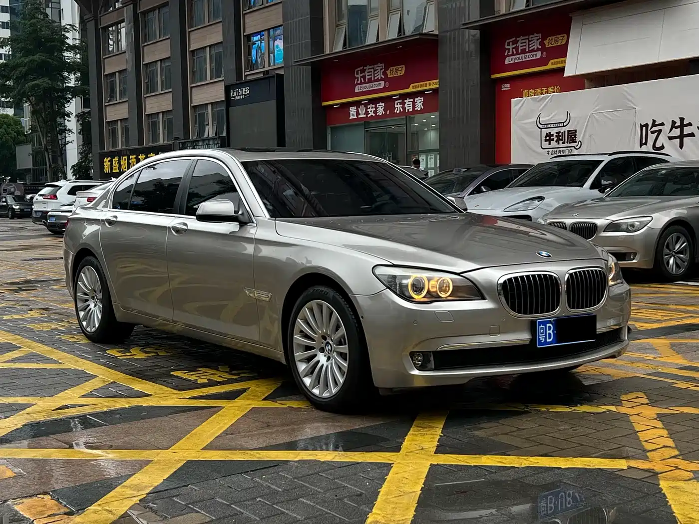 BMW 7 Series 2012 760Li 25th Anniversary Limited Edition фото 3