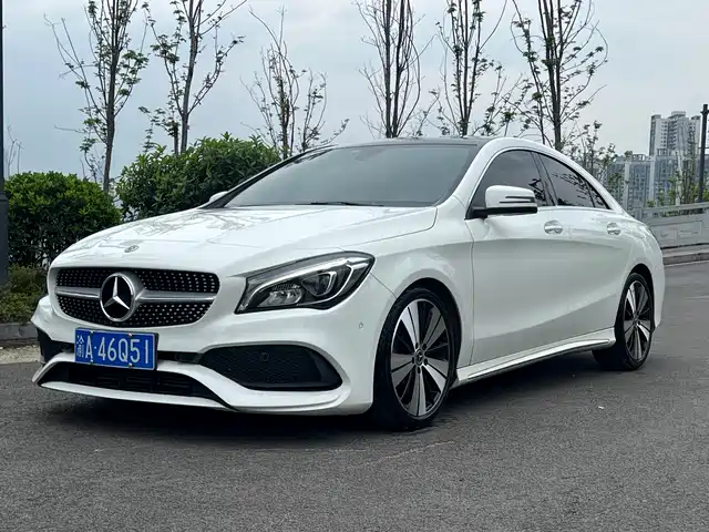 MERCEDES-BENZ CLA